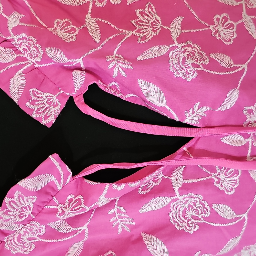 Top - Picture 5 of 16